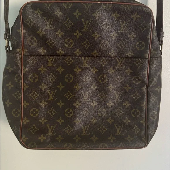 Louis Vuitton Brown Monogram Messenger Bag - Picture 2 of 10